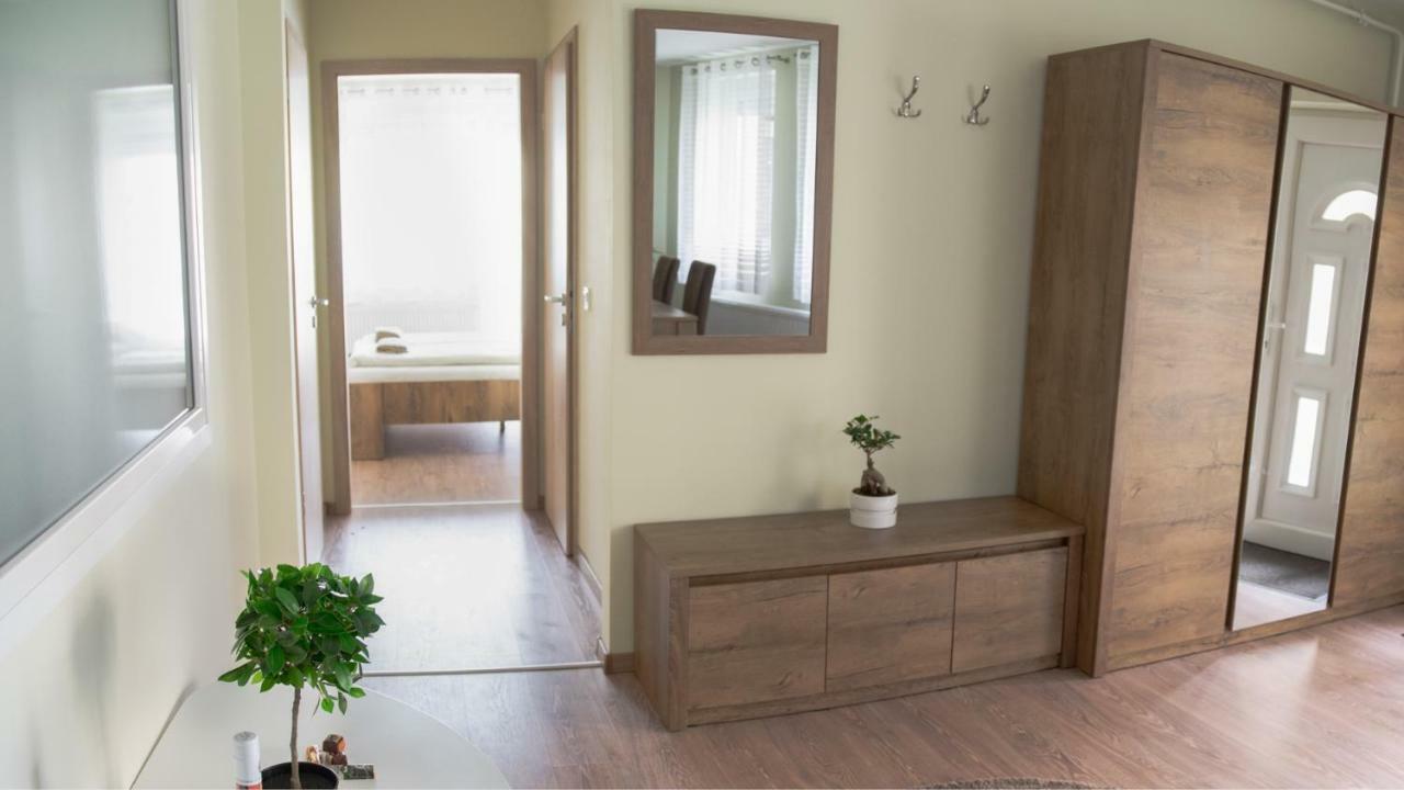 Pisztacia Apartman Apartment Eger Exterior foto